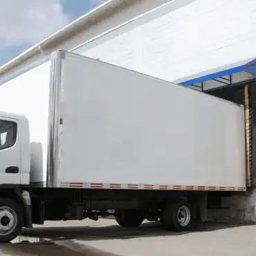 BOX TRUCK